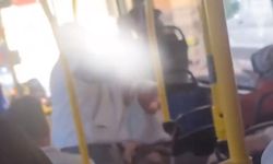 Otobüste 'Ücretsiz Ulaşım Kartı' Kavgası Kamerada