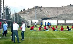 Yeşilyurtspor Kulüp Başkanı Ayhan: 'Güçlü ve Sürdürülebilir Bir Takım Kuruyoruz'