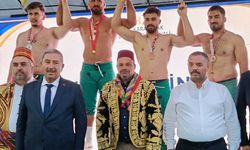 Zengibar'ın Başpehlivanı Feyzullah Aktürk Oldu