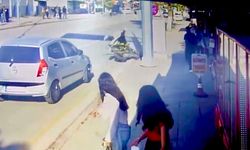 Ani Sağa Dönüş Kazayı Getirdi: Motosikletli Elektrik Panosuna Çarptı