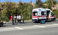 Darende'de Çapa Motoru İle Minibüs Çarpıştı: 1 Yaralı