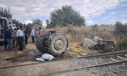 Malatya'da Yük Treni Traktöre Çarptı: 1 Yaralı