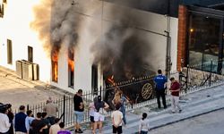 Site Otoparkında Korkutan Yangın
