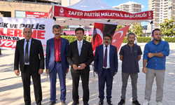Zafer Partisi Malatya'da 'Şehitlere Saygı' Standı Açtı