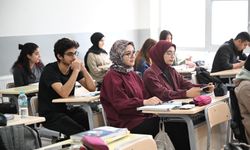 Malatya'da 200 Öğrenciye Ücretsiz Üniversiteye Hazırlık Desteği