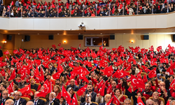 Malatya'da Cumhuriyet Coşkusu Salona Sığmadı