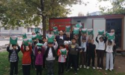 Malatya'da Minik Ressamlar Cumhuriyet Coşkusunu Resimlerine Yansıttı