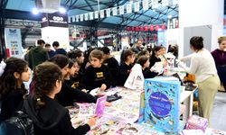 Malatyalı Yazarlar Kitap Fuarında Okurlarıyla Buluştu