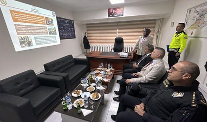 Ardahan polisi POLHANE projesi ile bir yılda 10 bin haneyi ziyaret etti