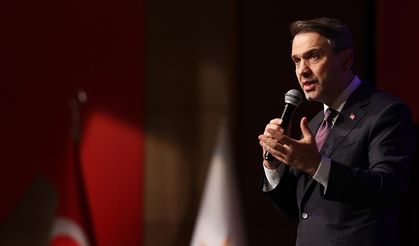 Bakan Bayraktar: Yüzer üretim platformumuz 29 Mayıs'ta İstanbul Boğazı'nı geçecek