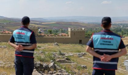 Hititlerin binlerce yıllık antik kentlerinde jandarma timleri görev alıyor