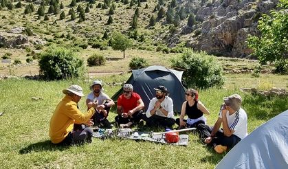 Kırşehirli dağcılara Aladağlar'da temel kamp eğitimi verildi