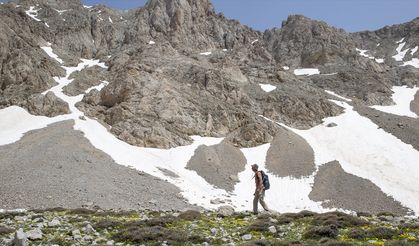 Kış ve ilkbahar manzaraları sunan Merg Yaylası ile Yeşil Göl doğaseverleri ağırlıyor
