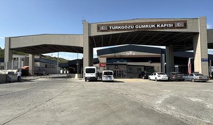 Modernize edilen Türkgözü Gümrük Kapısı'nı 22 ayda 272 bin araç kullandı
