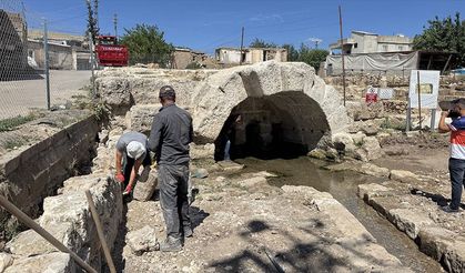 Perre Antik Kenti'ndeki Roma Çeşmesi, orijinal yapısına kavuşuyor