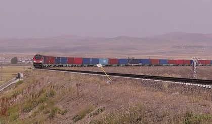 Bakü-Tiflis-Kars Demiryolu hattıyla 7 ayda 250 bin ton yük taşındı