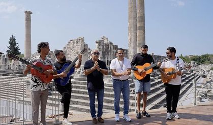 Gipsy Kings by Andre Reyes, Apollon Tapınağı'nda klip çekti