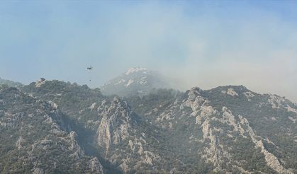 GÜNCELLEME - Mersin'in Anamur ilçesindeki orman yangınına müdahale sürüyor