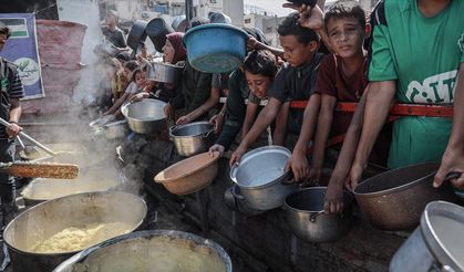 İsrail, Gazze'yi sürekli kıtlık baskısı altında tutmak için sistematik bir açlık politikası izliyor