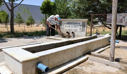 Konya'da emekli inşaat ustası doğal kaynak çeşmelerine gönüllü sahip çıkıyor