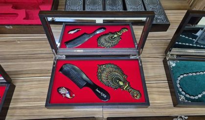 Devlet sanatçısı ahşap ustası, Sivas'ın el sanatlarına özel tasarımlarla değer katıyor