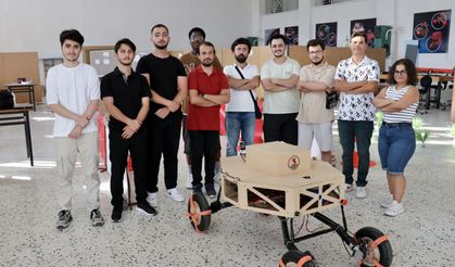 Geleceğin mühendisleri ürettikleri kara araçlarıyla TEKNOFEST'te derece peşinde