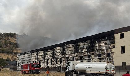 Kayseri'de mobilya fabrikasında çıkan yangın söndürüldü