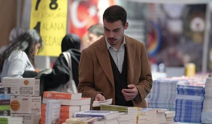 '7. Doğu Anadolu Erzurum Kitap Fuarı' 5 günde 75 bin kişiyi ağırladı