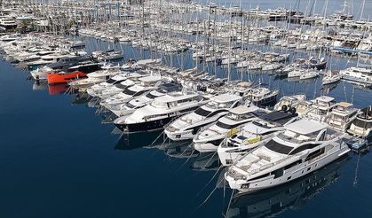 Mega yatlar bakım ve onarım için Marmaris'teki marinalarda karaya alındı
