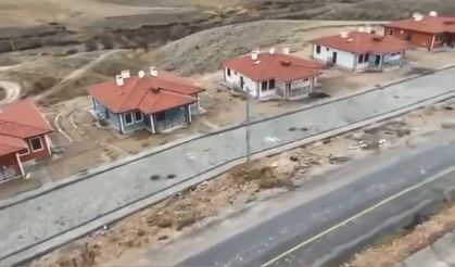 Vali Yavuz: Duranlar Mahallesi'nde 11 Kırsal Konutun Anahtar Teslimine Başladık