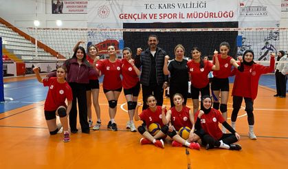 Kars'ta Malatya Fırtınası: Filenin Kraliçeleri Destan Yazdı