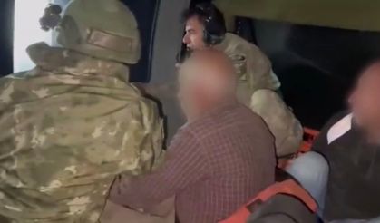 Sarp Arazide Mahsur Kalan Vatandaşlar Askeri Helikopterlerle Kurtarıldı