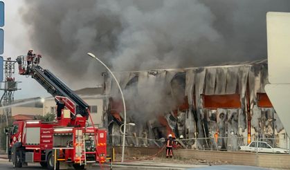 MOTAŞ Bakım Atölyesinde Yangın: 3 Otobüs Kullanılamaz Hale Geldi