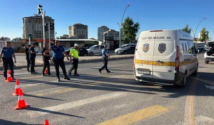 Yaya Geçidinde Feci Kaza: 49 Yaşındaki Kadın Hayatını Kaybetti