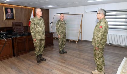 2'nci Ordu Komutanlığında Devir Teslim Töreni
