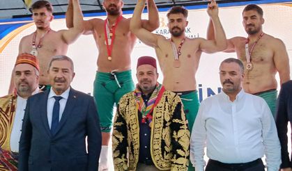 Zengibar'ın Başpehlivanı Feyzullah Aktürk Oldu