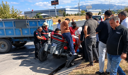 Beton Mikseri İle Traktör Çarpıştı: 2 Yaralı
