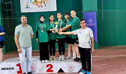 Malatya Badmintonda Türkiye İkincisi