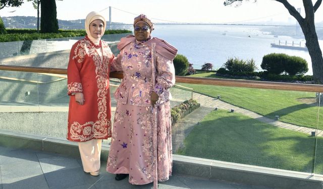 Emine Erdoğan, Esvatini Ana Kraliçesi Ntfombi Tfwala ile görüştü