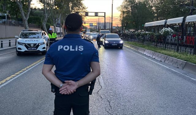 "Huzur İstanbul" uygulamasında 1035 şüpheli gözaltına alındı
