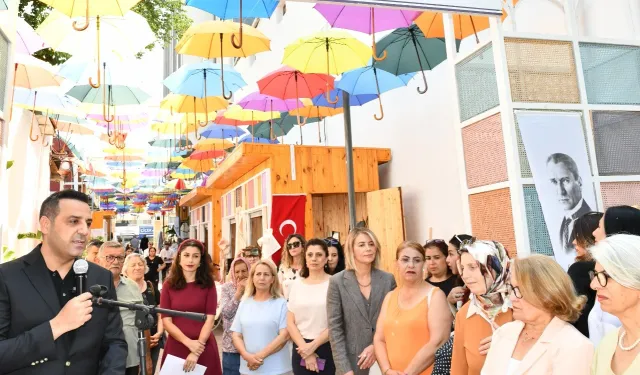 İzmir Çiğli’de kadınların el emeği ürünleri görücüye çıktı