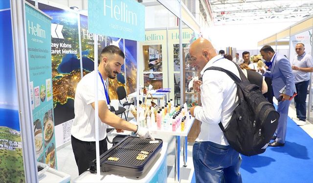 Bakü'de  "2. Türk Ticaret Fuarı" açıldı