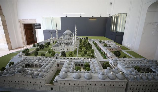 Edirne'de "Genç Ofis" olarak düzenlenen medrese tarihi misyonuyla yaşatılıyor