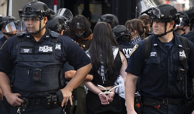 New York'ta düzensiz göçmenlere destek protestolarında 65 kişi gözaltına alındı