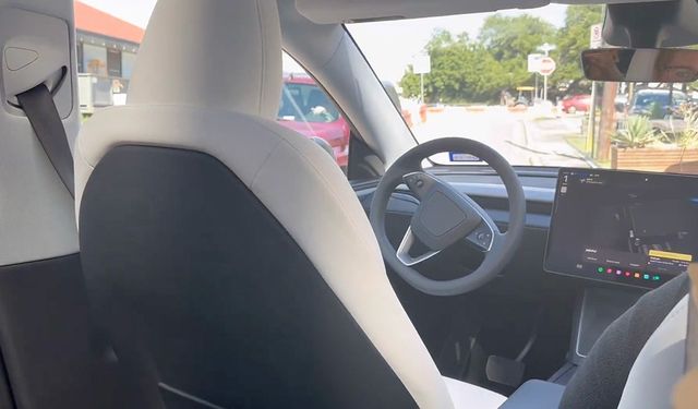 Tesla, robotaksi hizmetini Austin’de başlattı