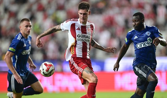 Antalyaspor, sahasında Kasımpaşa'yı yendi