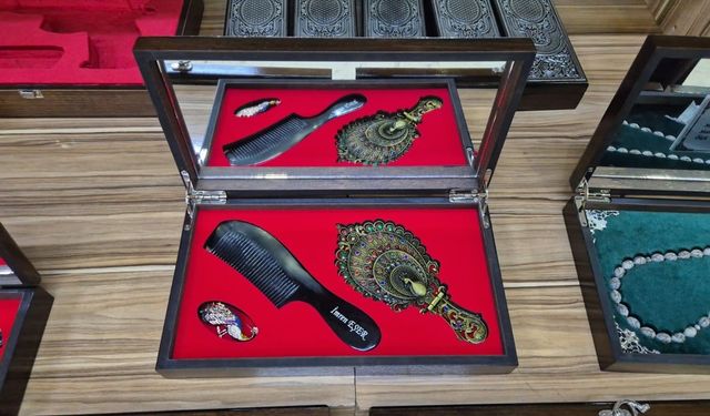 Devlet sanatçısı ahşap ustası, Sivas'ın el sanatlarına özel tasarımlarla değer katıyor