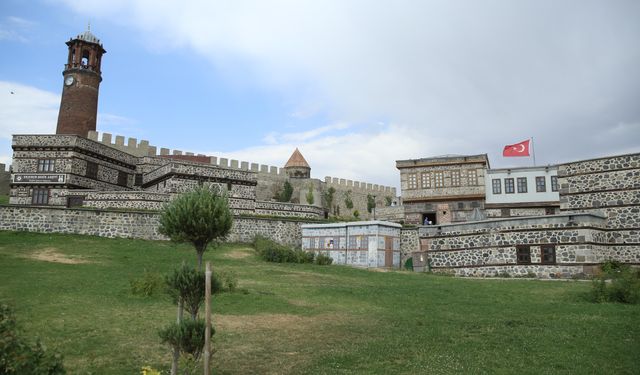 Erzurum'un 'başkent' ünvanları ve serinliği yaz turizmini canlandırdı