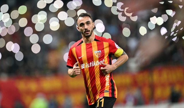 Kayserispor, Gökhan Sazdağı'nın transferi için Beşiktaş ile anlaştıklarını açıkladı
