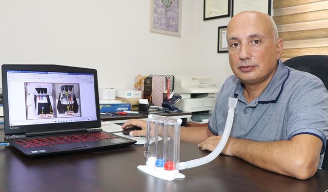 Kovid-19 salgınında anne babasının kullandığı solunum egzersiz cihazını dijitale dönüştürüp patent aldı